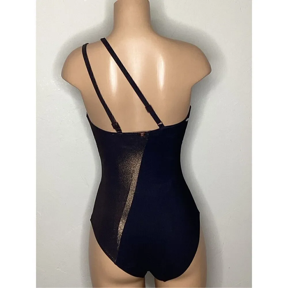 New. Amoressa by Miraclesuit black swimsuit. 8. Retails $188
